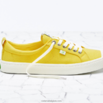 vrouwen Cariuma geel canvas 6F0Z24232
