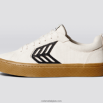 vrouwen Cariuma linkervoet(enkele schoen)-off-white vintage gum/zwart 6F0Z24370